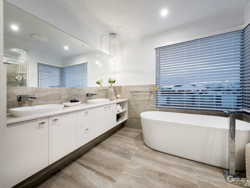 77 Reflection Boulevard, Jindalee WA 6036