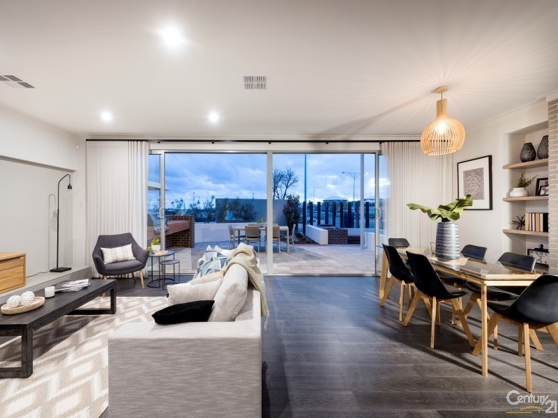 77 Reflection Boulevard, Jindalee WA 6036