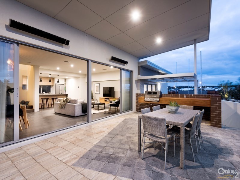 77 Reflection Boulevard, Jindalee WA 6036