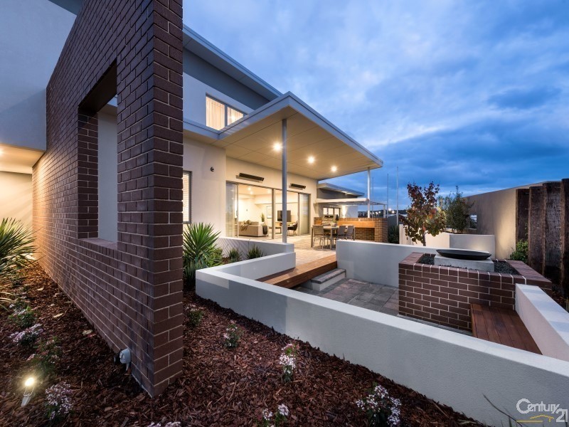 77 Reflection Boulevard, Jindalee WA 6036