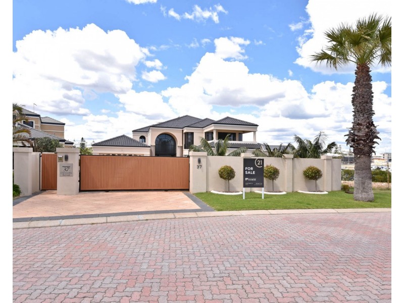 37 Clarecastle Retreat, Mindarie WA 6030