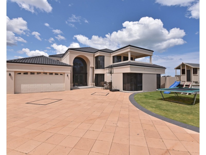37 Clarecastle Retreat, Mindarie WA 6030