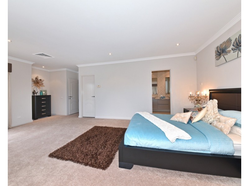 37 Clarecastle Retreat, Mindarie WA 6030
