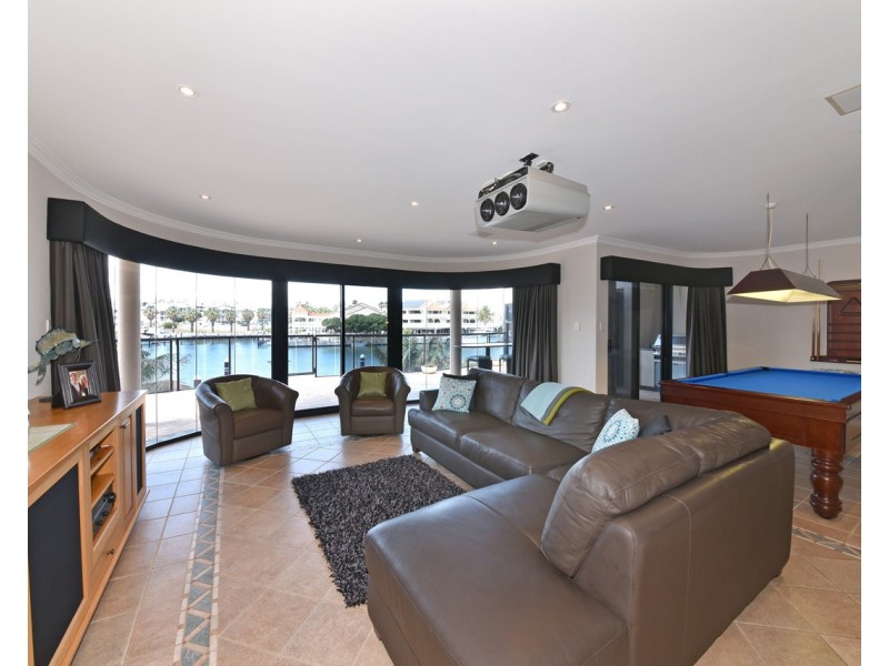 37 Clarecastle Retreat, Mindarie WA 6030
