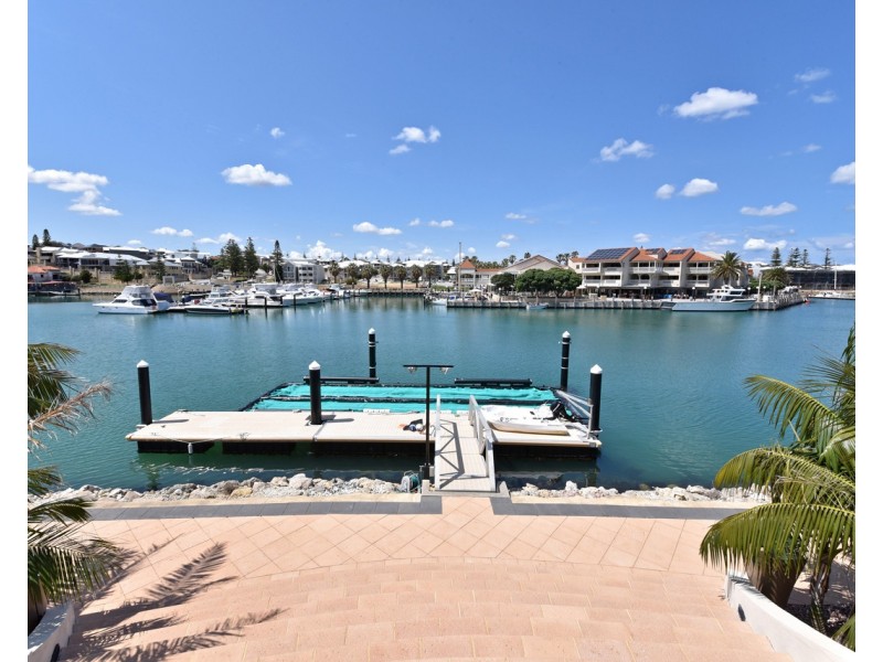 37 Clarecastle Retreat, Mindarie WA 6030