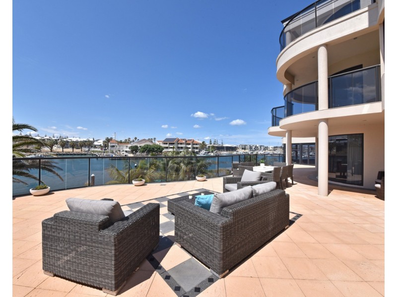 37 Clarecastle Retreat, Mindarie WA 6030