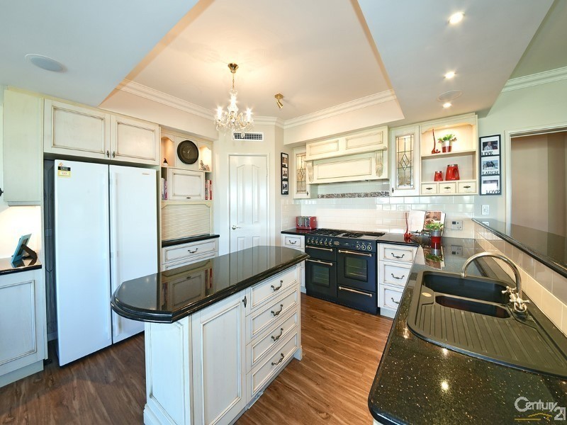 5 Catalina Place, Quinns Rocks WA 6030