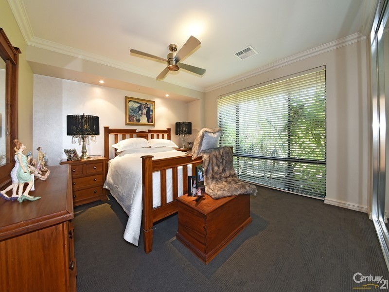 5 Catalina Place, Quinns Rocks WA 6030