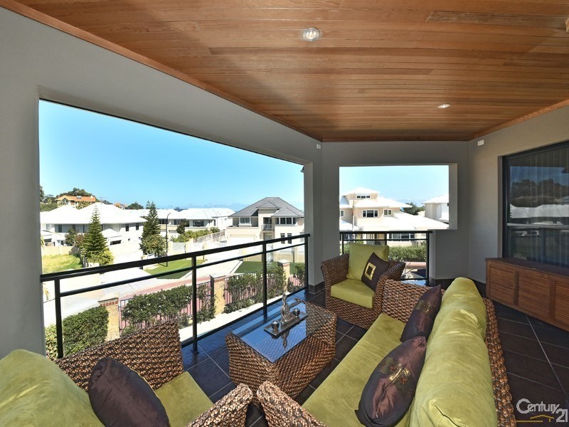5 Catalina Place, Quinns Rocks WA 6030