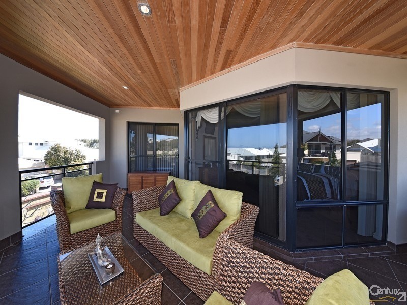 5 Catalina Place, Quinns Rocks WA 6030