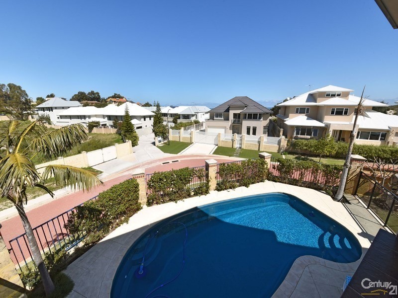 5 Catalina Place, Quinns Rocks WA 6030