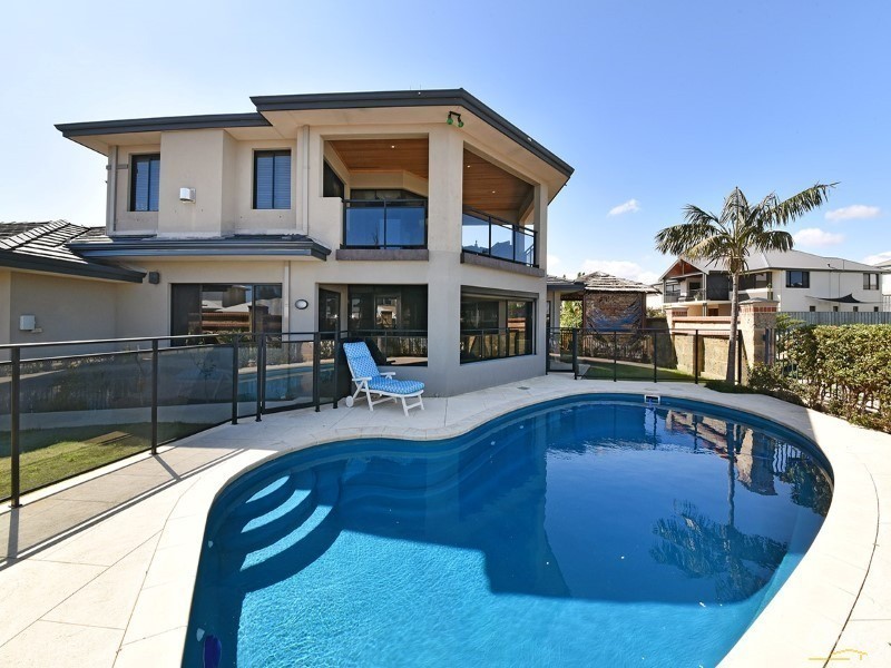 5 Catalina Place, Quinns Rocks WA 6030
