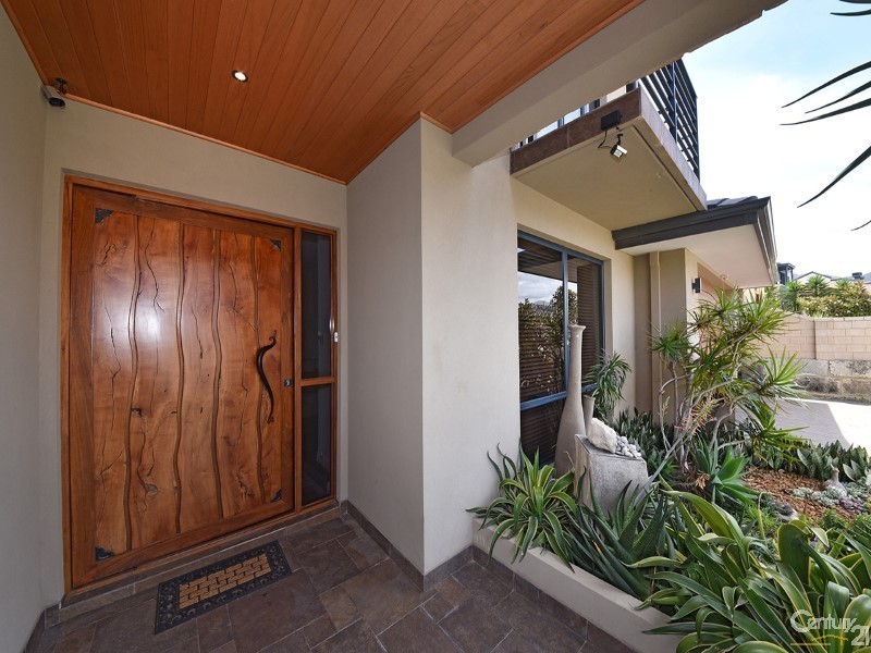 15 Birkenhead Ridge, Mindarie WA 6030