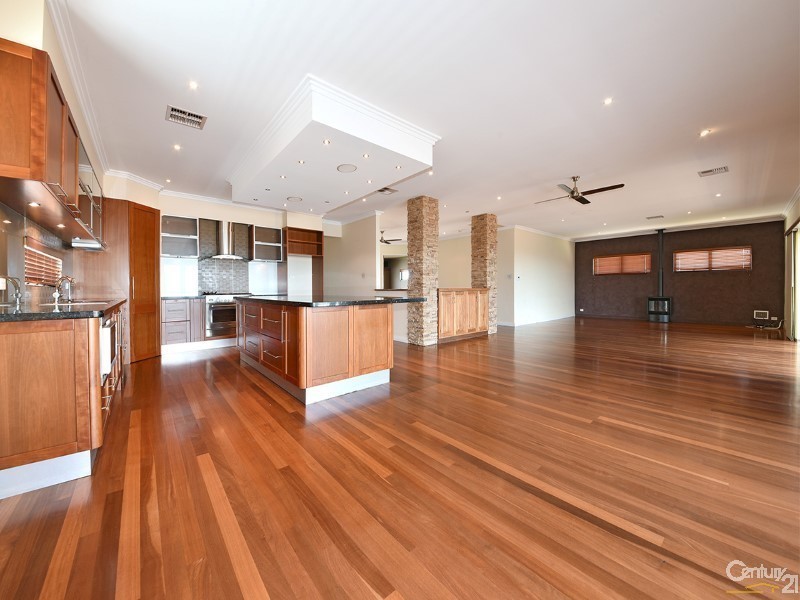 15 Birkenhead Ridge, Mindarie WA 6030