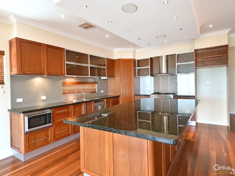 15 Birkenhead Ridge, Mindarie WA 6030