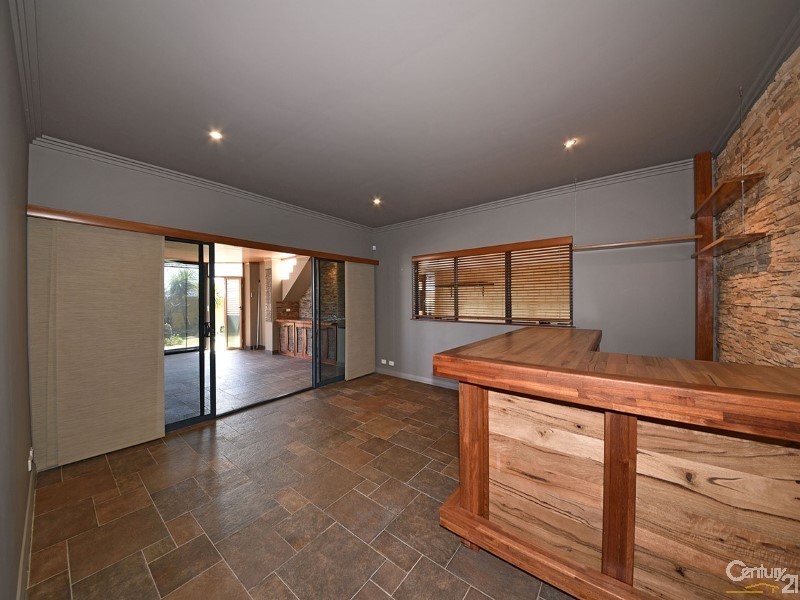 15 Birkenhead Ridge, Mindarie WA 6030