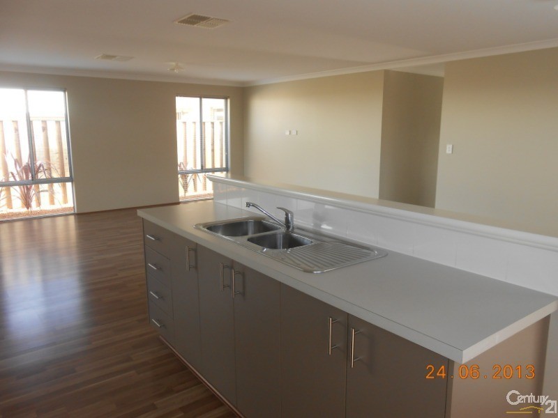 58 Zamia Rise, Yanchep WA 6035