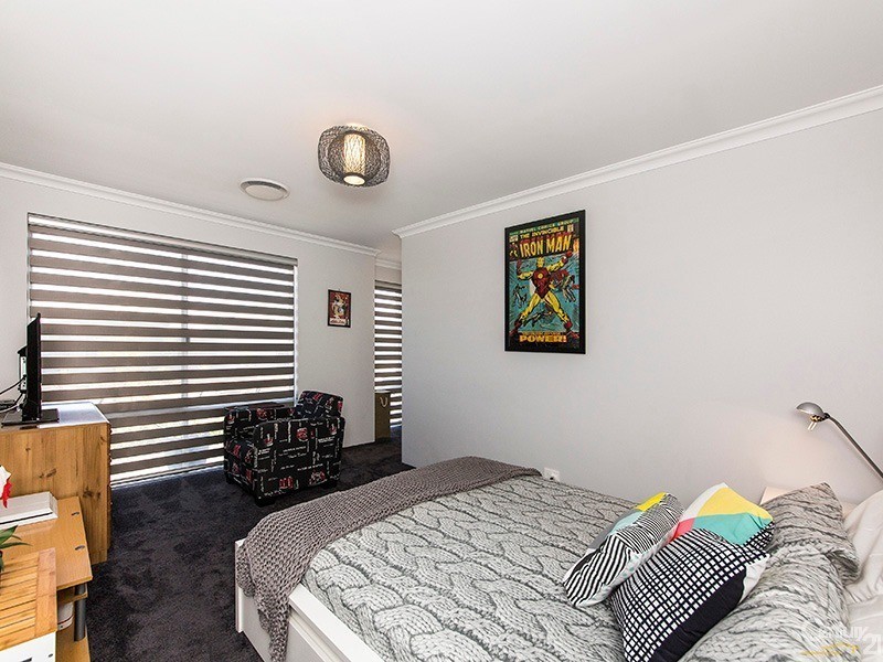 8 Putter Street, Yanchep WA 6035