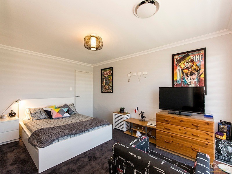 8 Putter Street, Yanchep WA 6035