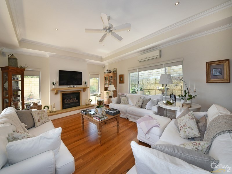34 Mariners View, Mindarie WA 6030