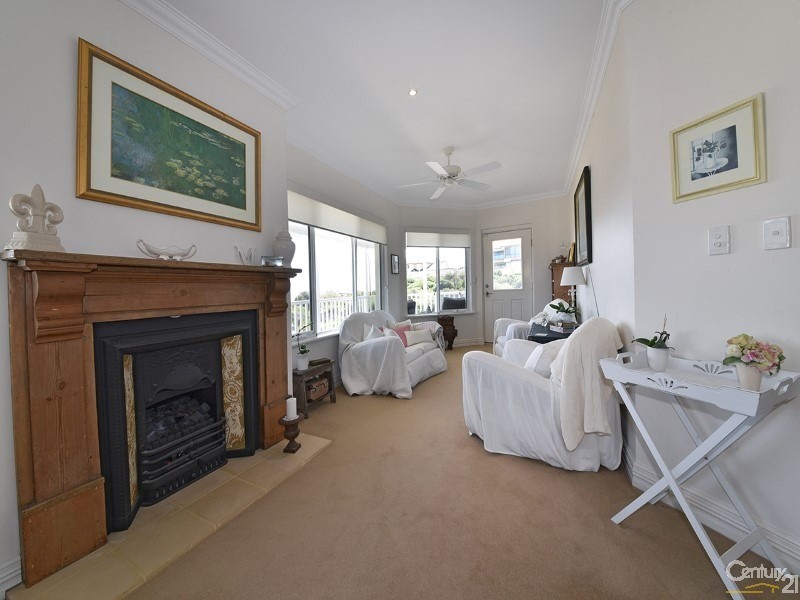 34 Mariners View, Mindarie WA 6030