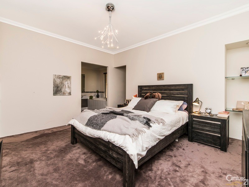 9 Badley Loop, Butler WA 6036