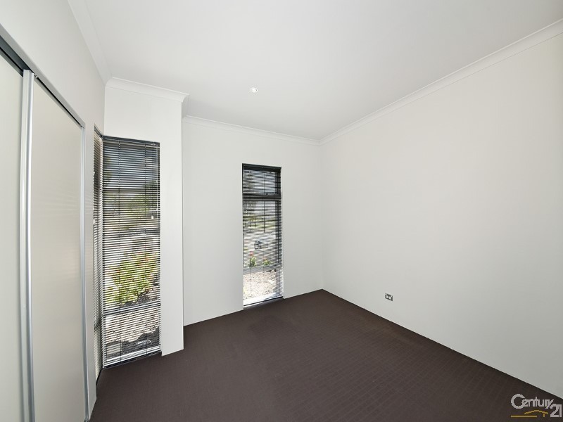 61A Helmsdale Loop, Butler WA 6036