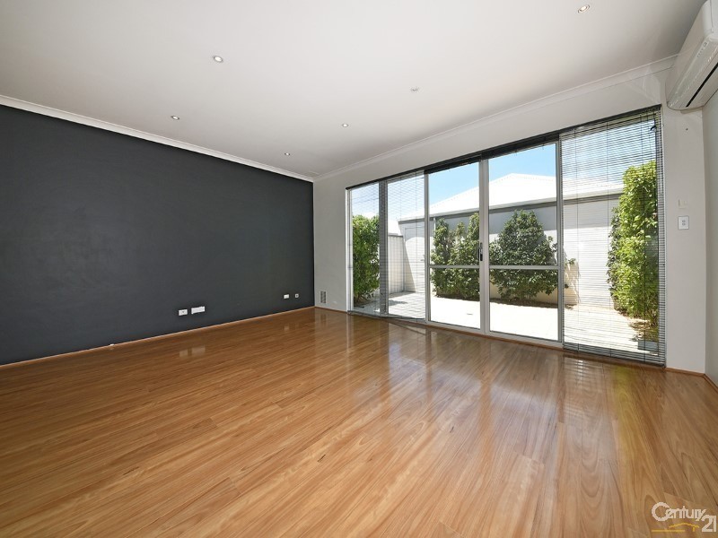 61A Helmsdale Loop, Butler WA 6036