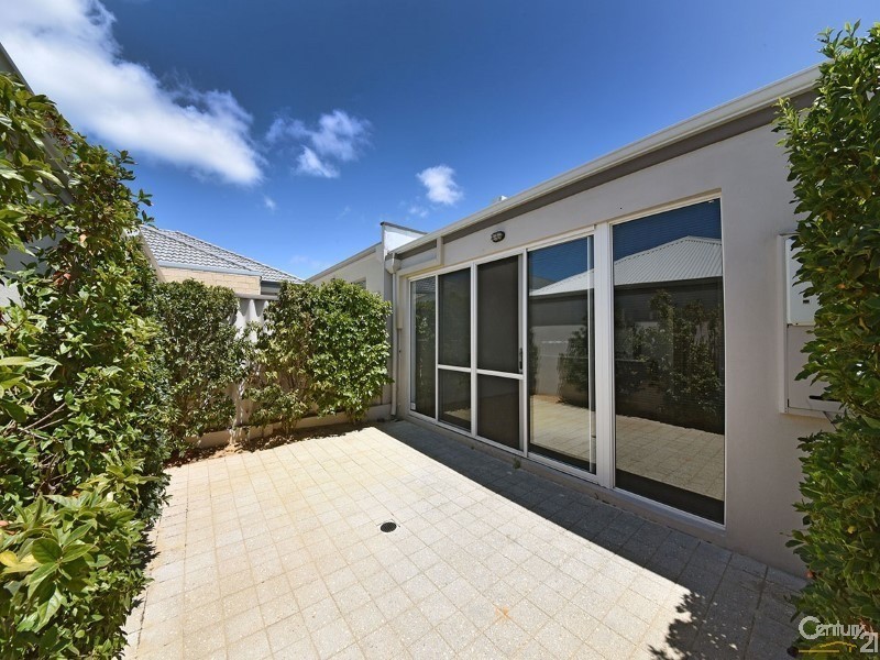 61A Helmsdale Loop, Butler WA 6036