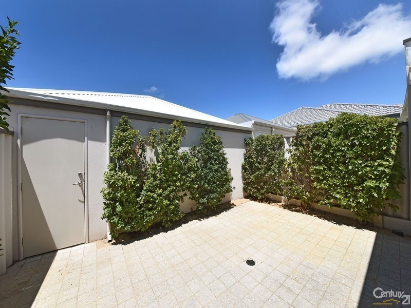 61A Helmsdale Loop, Butler WA 6036