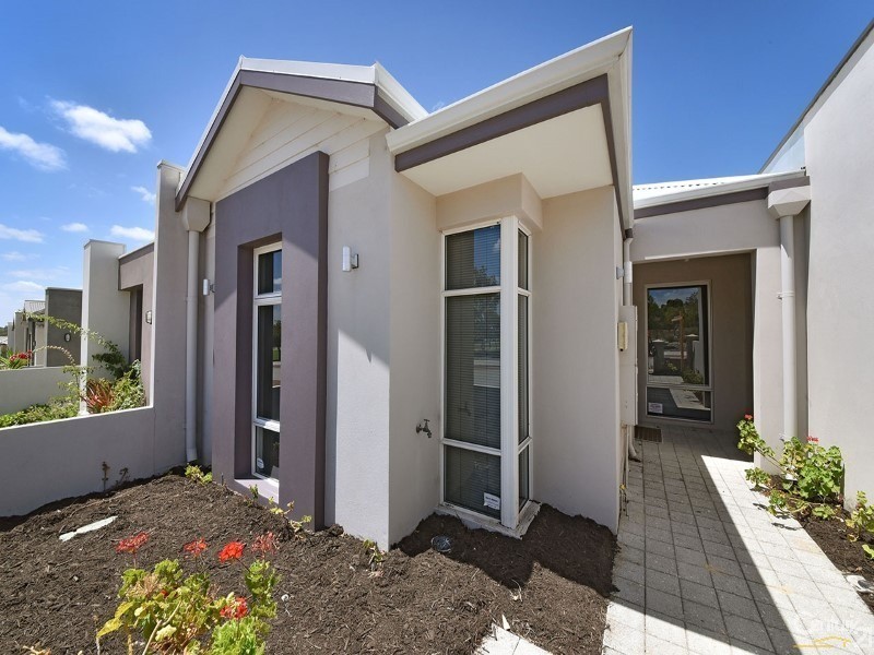 61A Helmsdale Loop, Butler WA 6036