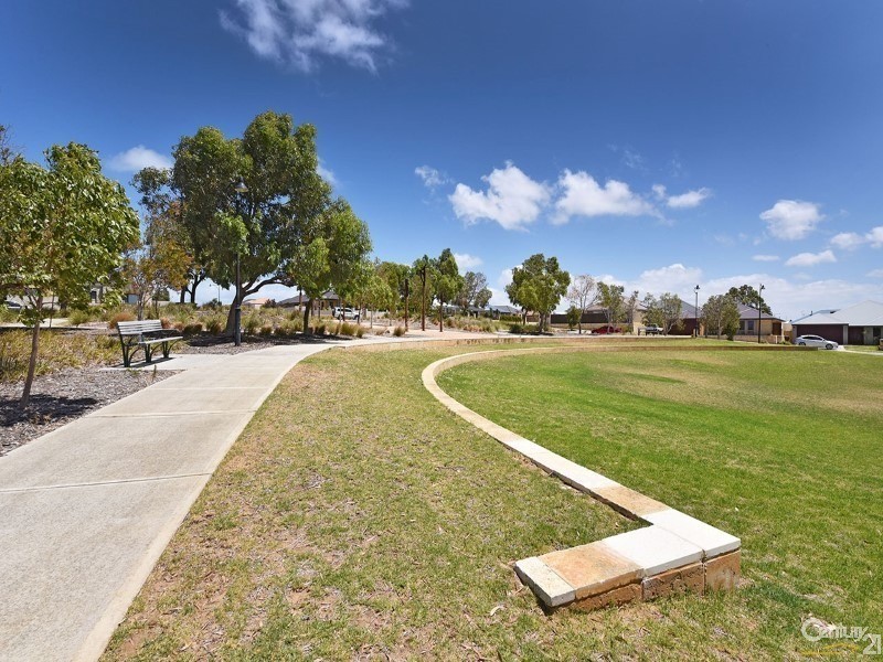 61A Helmsdale Loop, Butler WA 6036