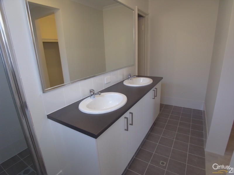 5 Loggerhead Road, Alkimos WA 6038