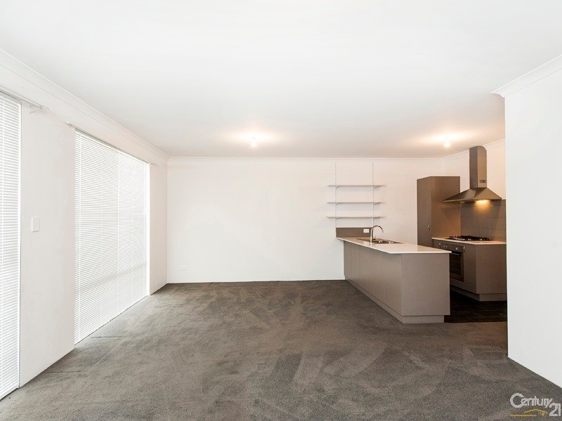 52 Feakle Bend, Ridgewood WA 6030