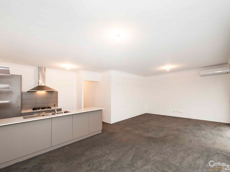 52 Feakle Bend, Ridgewood WA 6030