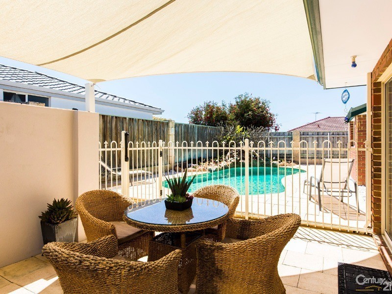 5 Mersin Drive, Mindarie WA 6030