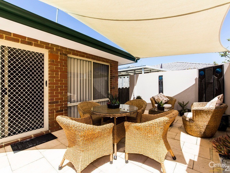 5 Mersin Drive, Mindarie WA 6030