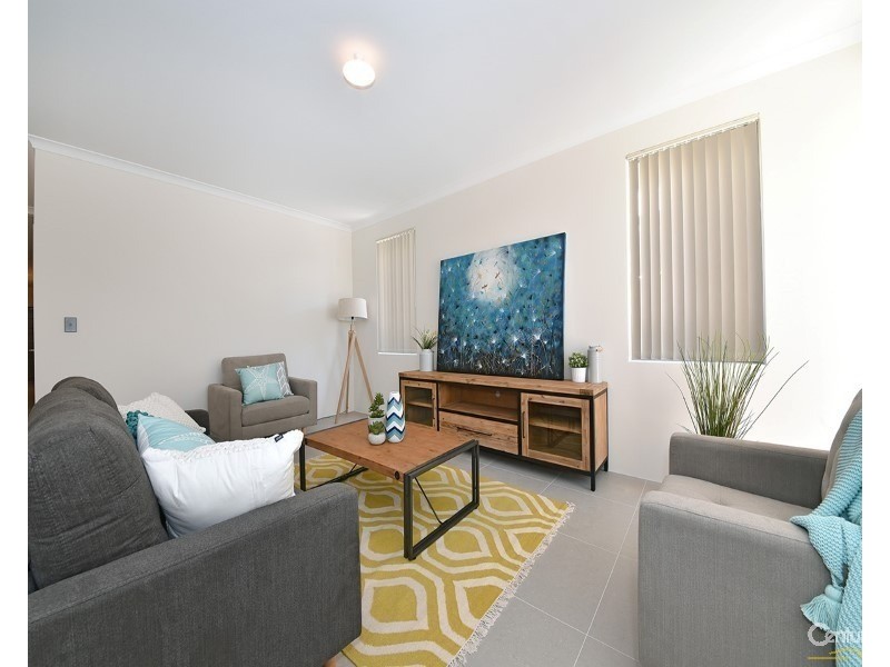 40 Leeward Avenue, Eglinton WA 6034