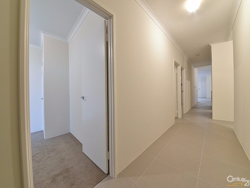 40 Leeward Avenue, Eglinton WA 6034