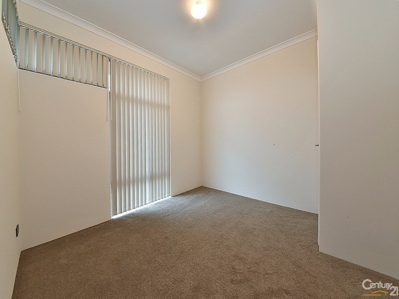 40 Leeward Avenue, Eglinton WA 6034