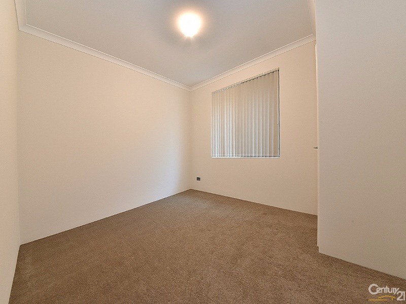 40 Leeward Avenue, Eglinton WA 6034