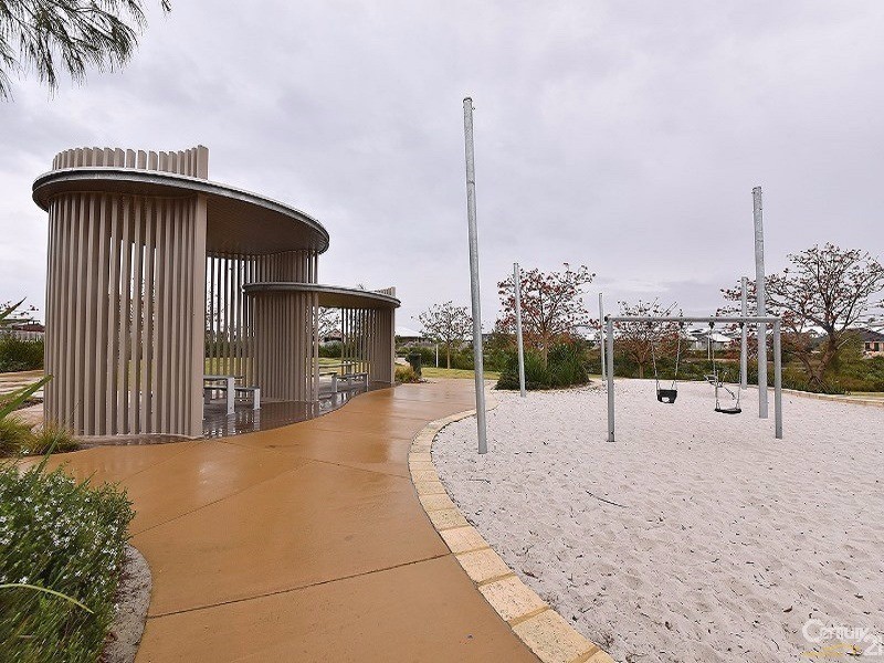 40 Leeward Avenue, Eglinton WA 6034