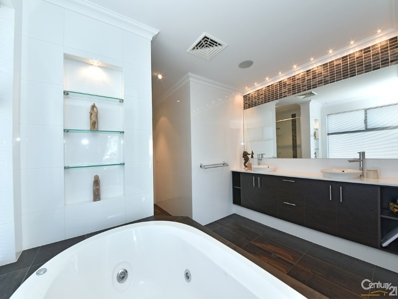 24 Andros Circuit, Mindarie WA 6030