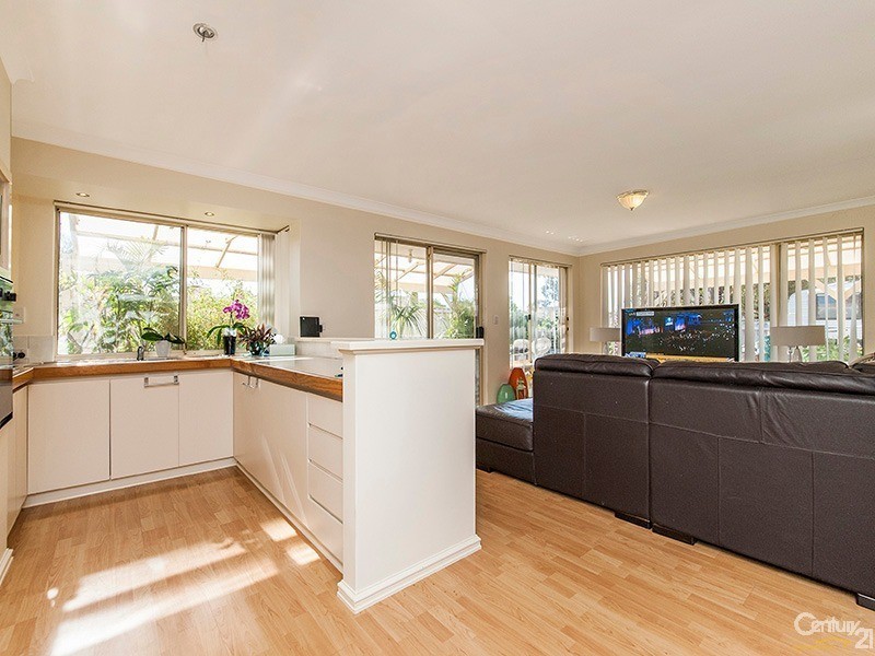 52 Renshaw Boulevard, Clarkson WA 6030