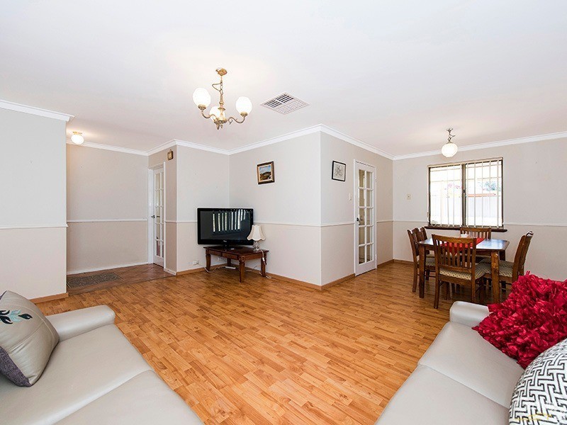 5 Pacific Way, Beldon WA 6027