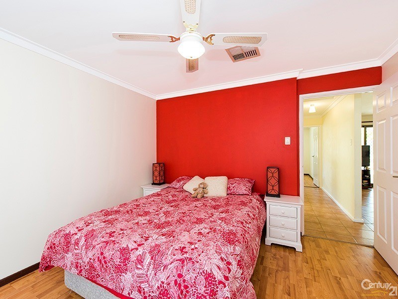 5 Pacific Way, Beldon WA 6027