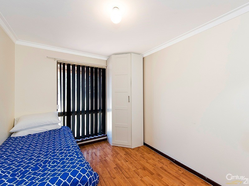 5 Pacific Way, Beldon WA 6027