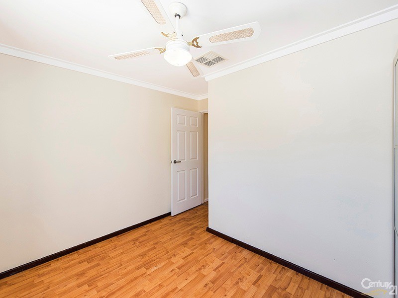 5 Pacific Way, Beldon WA 6027