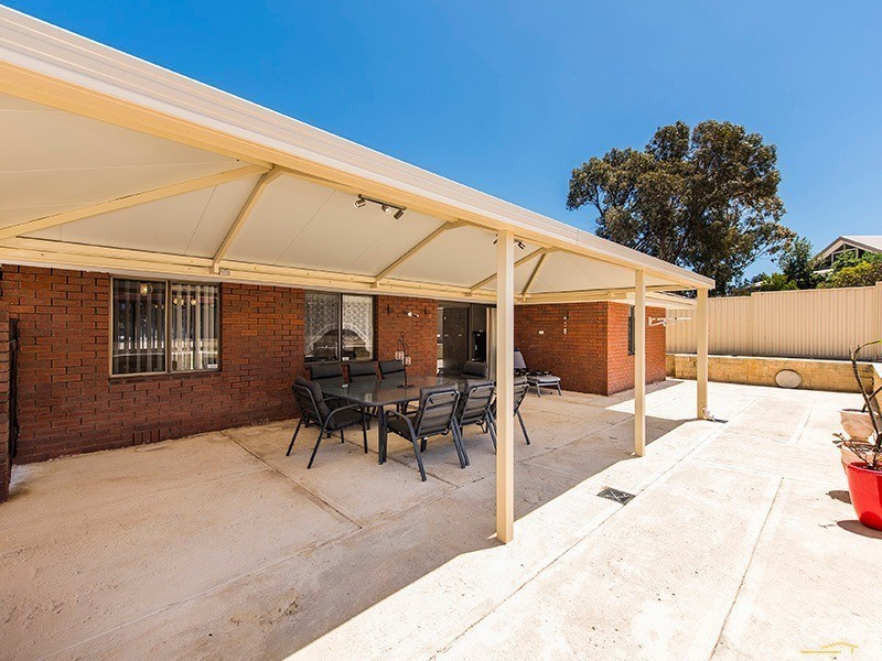 5 Pacific Way, Beldon WA 6027