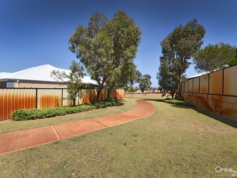 18 Lomita Link, Clarkson WA 6030